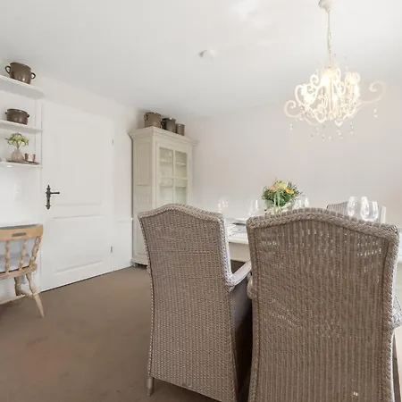 Haus Boreloer Whg 2 Og Apartament Westerland